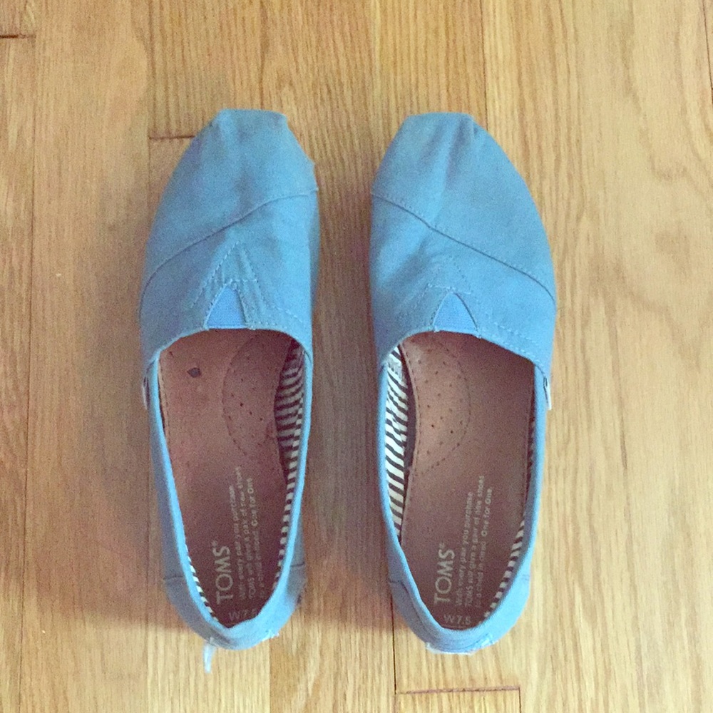 Blue Toms Size 7.5